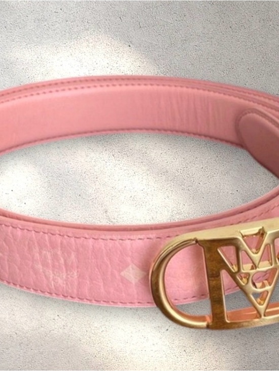 MCM Pink Leather Logo Buckle 18 k g plated.Waist Belt One size. Reversible. Orig main image 7